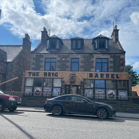 The Brig & Barrel Hotel 버키 외부 사진